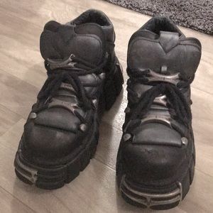 I am selling a pair of European boots that are new rock made in London England.